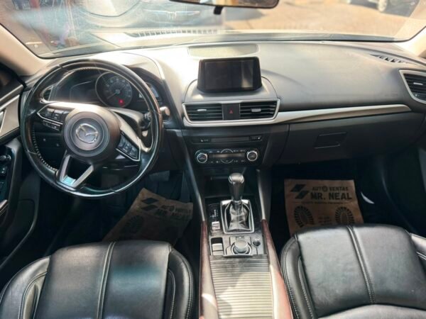 Mazda 3 TOURING 2017