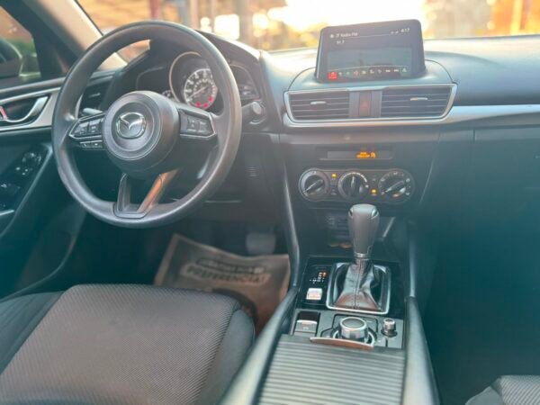 Mazda 3 sport 2018