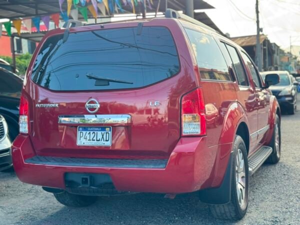 NISSAN PATHFINDER 2011 PLATINUM EDITION 4x4