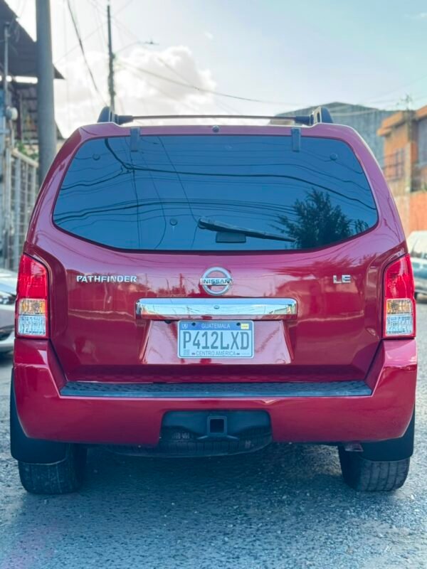NISSAN PATHFINDER 2011 PLATINUM EDITION 4x4