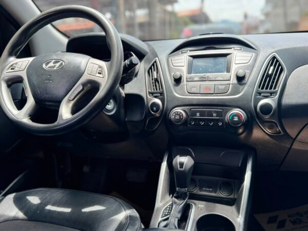 WhatsApp Image 2026-08-02 at 13.28.33 (5) Hyundai Tucson GLS 2015