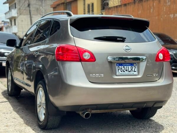 Nissan Rogue modelo 2012