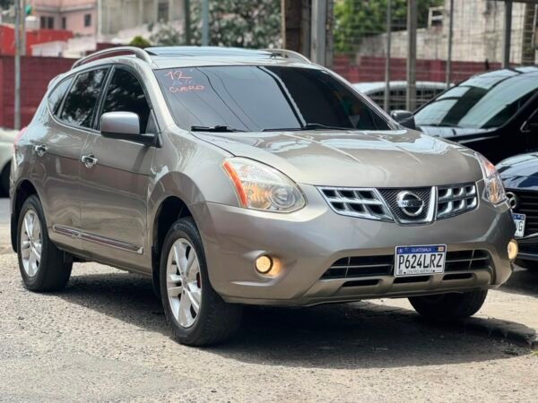 Nissan Rogue modelo 2012