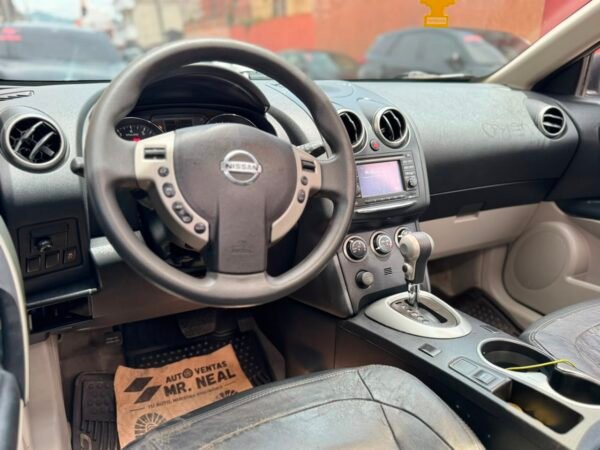 Nissan Rogue modelo 2012