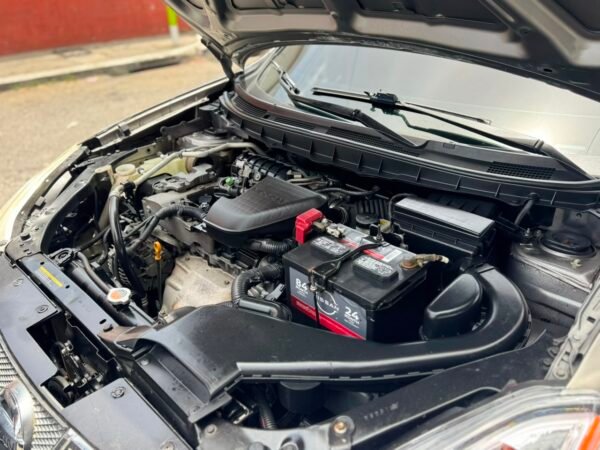 Nissan Rogue modelo 2012