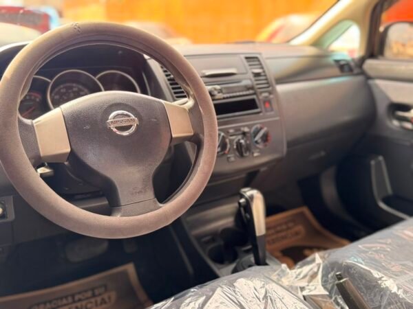 Nissan Versa 2011